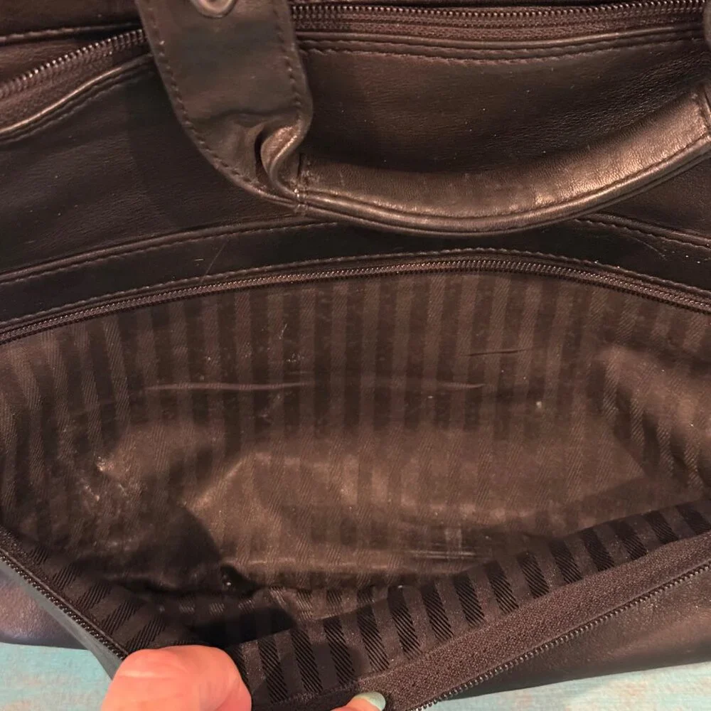Vintage Tumi Black Leather Expandable Computer Bag/Briefcase *Missing Strap*